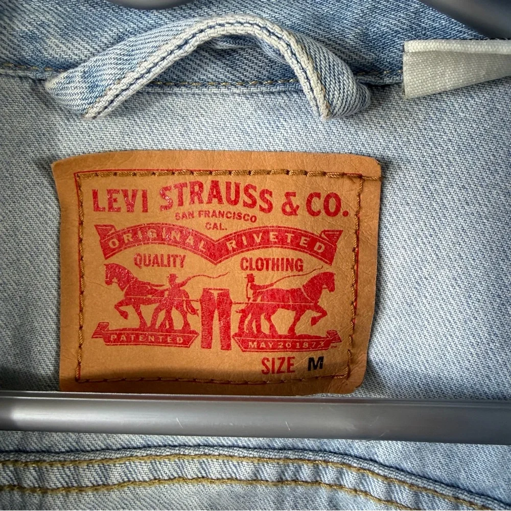 Men’s Levi’s Trucker Jean Jacket Light Wash Size M